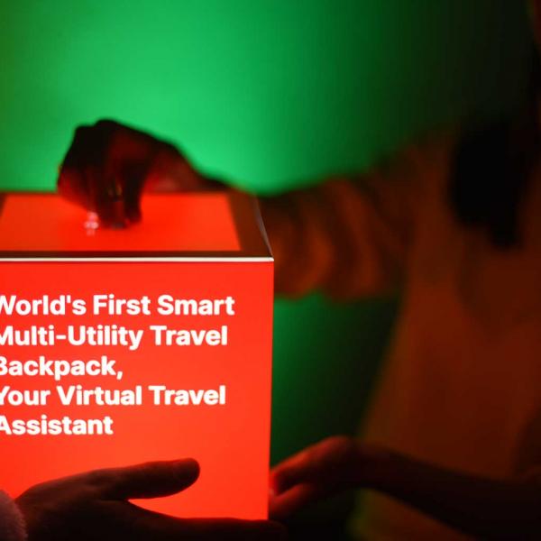 personalized-red-light-cube-startup