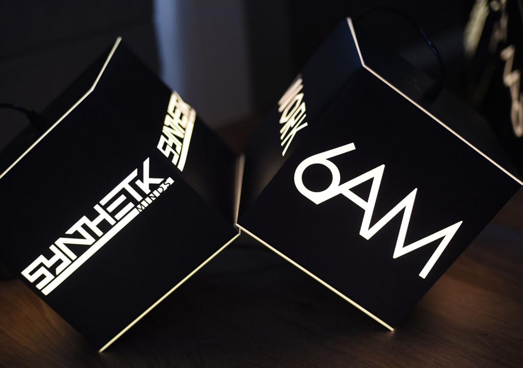Cube lamp fro a startup