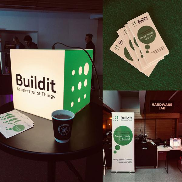 personalized-light-cube-startup-trade-show