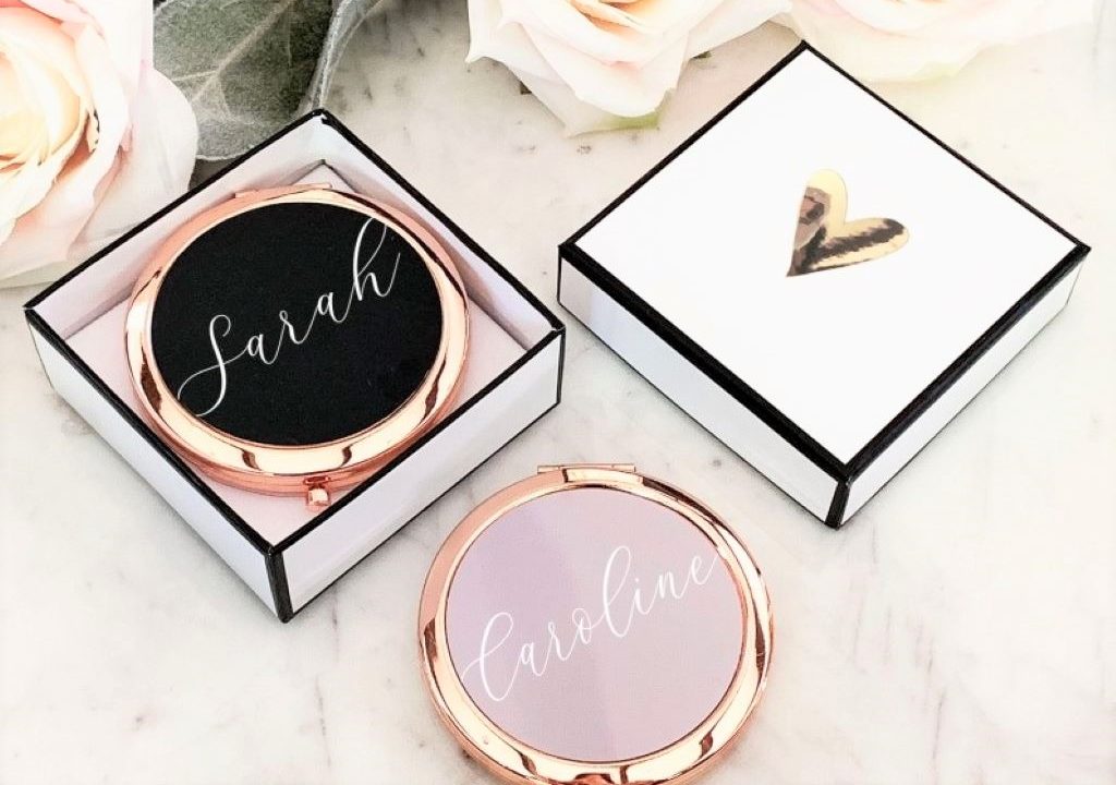 Personalized compact mirrors