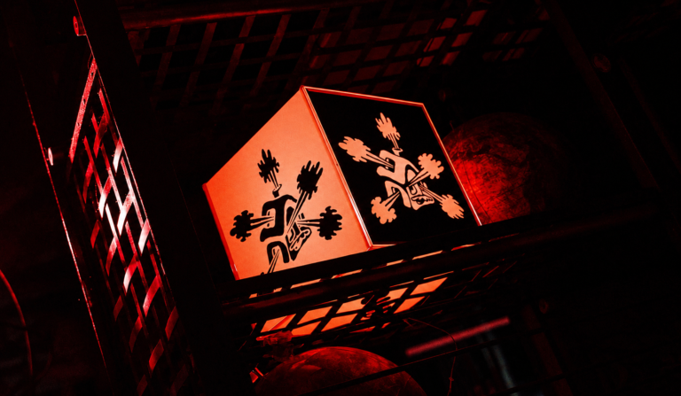 Custom DJ Light Box for Your DJ Set: How to Stand Out and Capture Attention